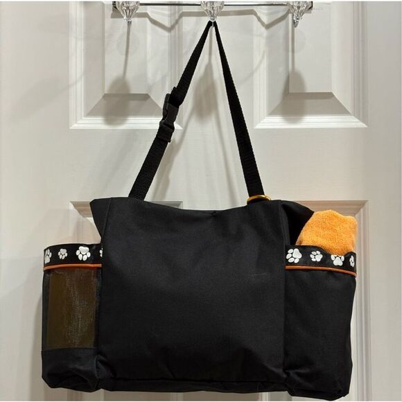 SIMPLE - EUC Pet Travel Essentials/Travel Bag,  Water Bottle, Poop Caddy & Towel - Picture 13 of 14